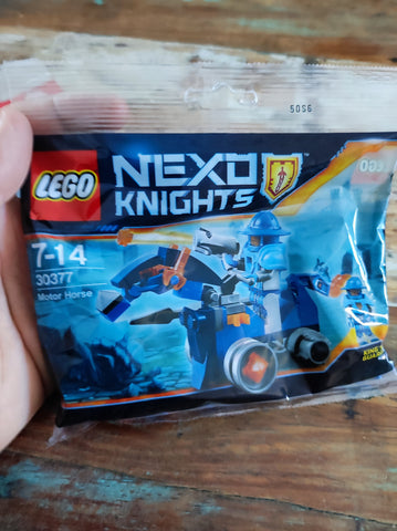 LEGO NEXO KNIGHTS 30377